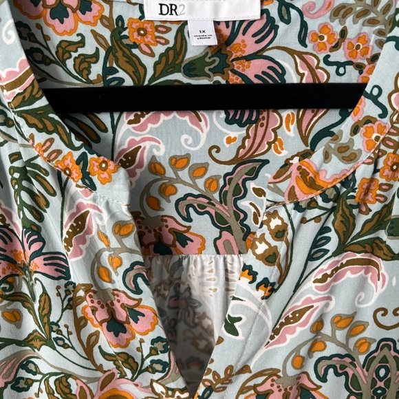 DR2 Floral Print Cap Sleeve Top Plus Size 1X - Picture 2 of 9